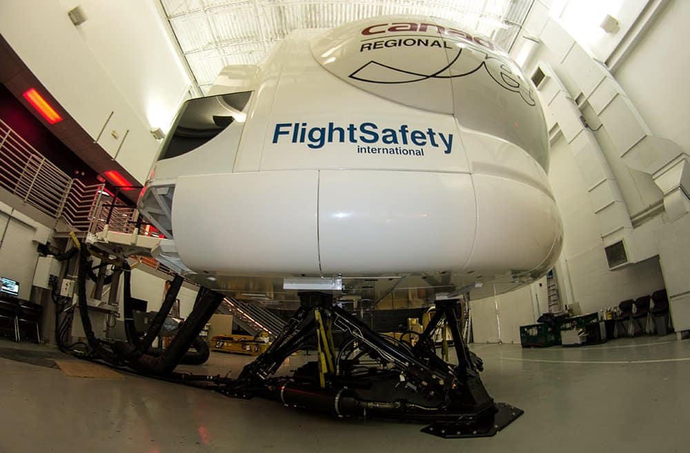 CRJ-200 FFS | Embry-Riddle Aeronautical University - Daytona Beach, FL