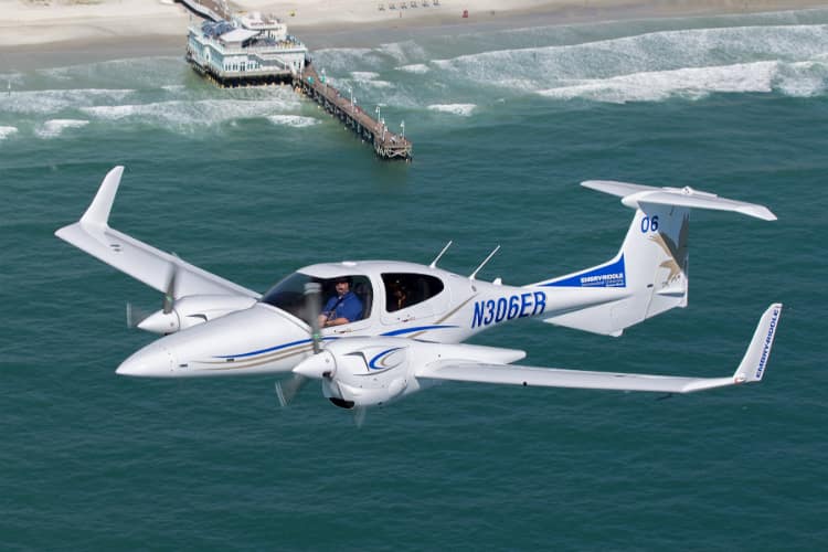 Diamond DA42-VI | Embry-Riddle Aeronautical University - Daytona Beach, FL