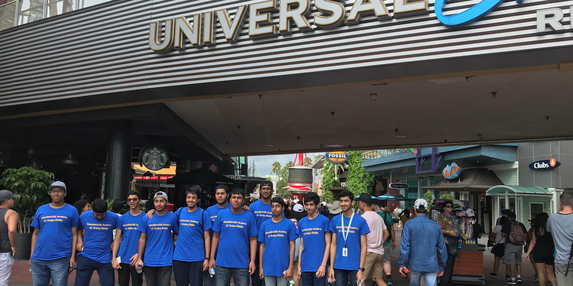 students visit Universal