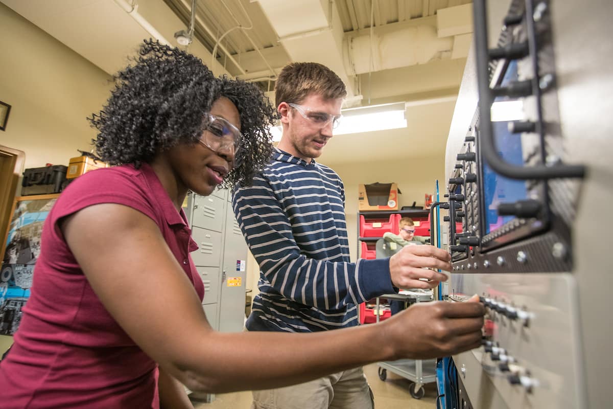 Students test equipment in the Avionics Lab