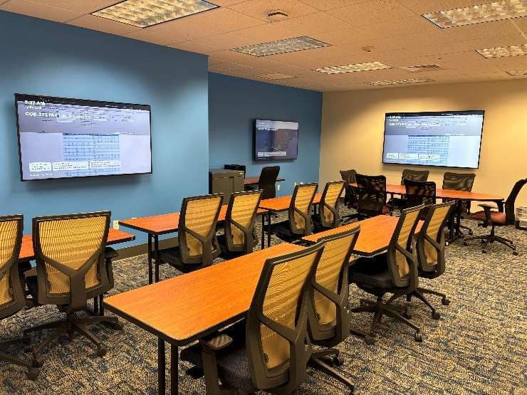 Far Lab with tables and monitors