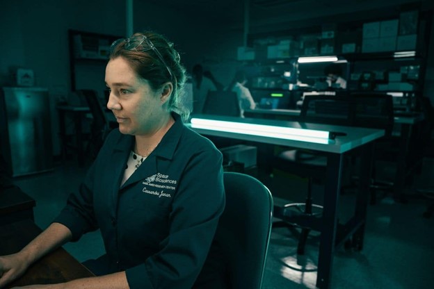 Dr. Cassandra Juran, faculty member and post-doctoral fellow, at work in Embry-Riddle’s Omics Lab. (Photo: Embry-Riddle / Bill Fredette-Huffman)