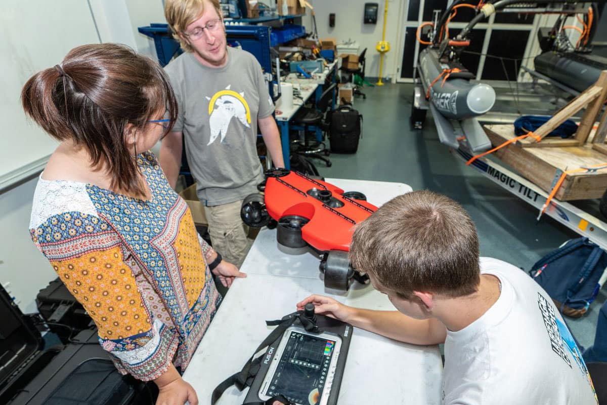 This 100-pound submarine system will inform efforts to improve communication between unmanned underwater vehicles and unmanned surface vessels. (Photo: Embry-Riddle/Daryl LaBello)