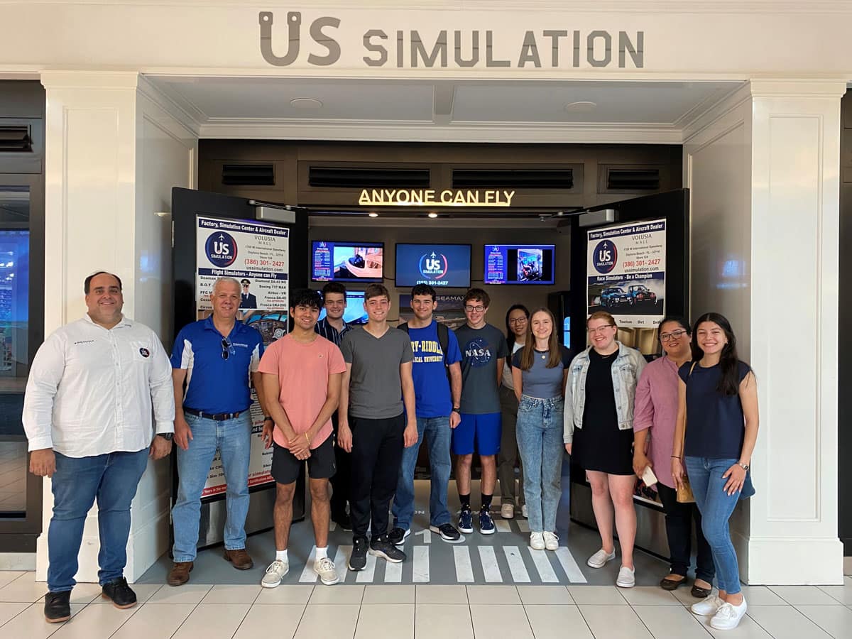 REU group at the US simulation.