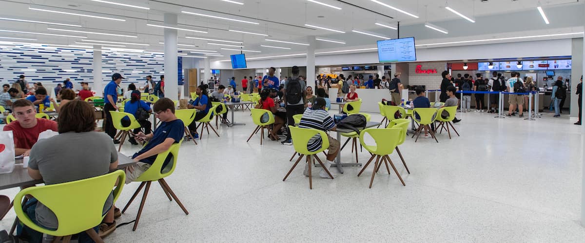 Seating areas and restaurants in the Student Union